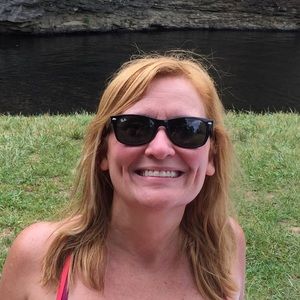 Meet your Posher, Lisa